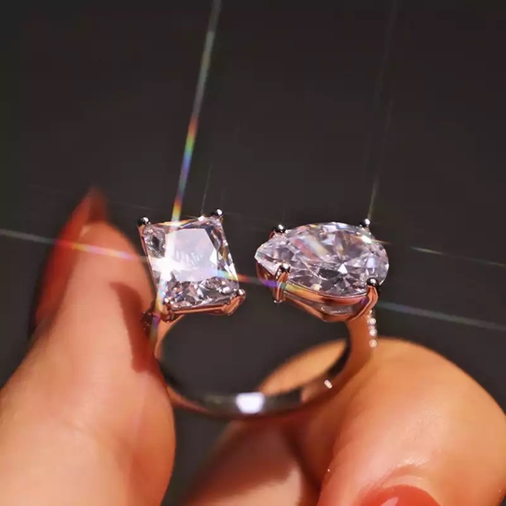 Silver ring - Picture 3 of 11